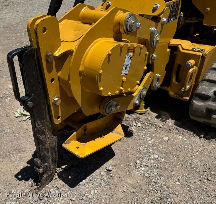 image for item DU9168 2022 Vermeer SPX25 vibratory cable plow