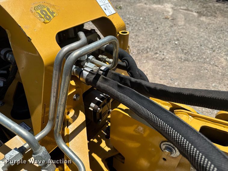 image for item DU9168 2022 Vermeer SPX25 vibratory cable plow