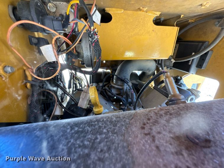 image for item DU9168 2022 Vermeer SPX25 vibratory cable plow