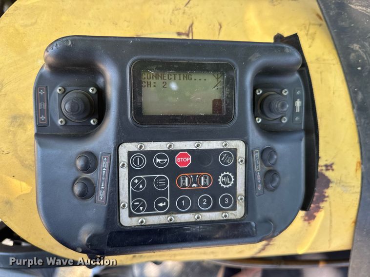 image for item DU9168 2022 Vermeer SPX25 vibratory cable plow