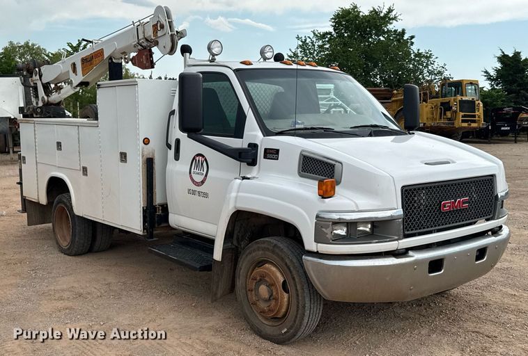 image for item DU9183 2008 GMC C5500 utility / service truck