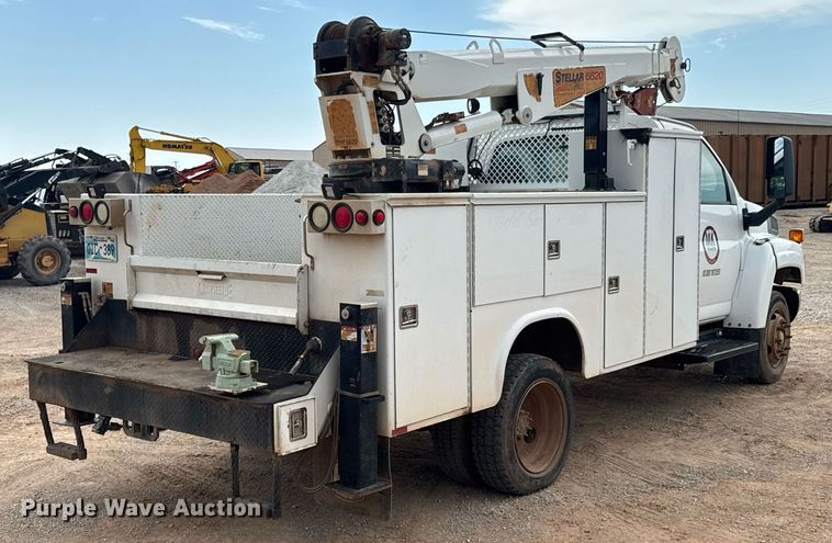image for item DU9183 2008 GMC C5500 utility / service truck