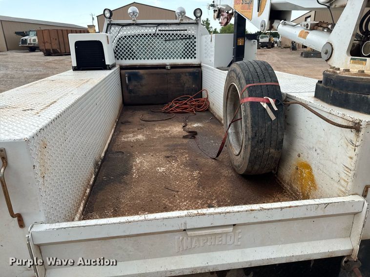 image for item DU9183 2008 GMC C5500 utility / service truck