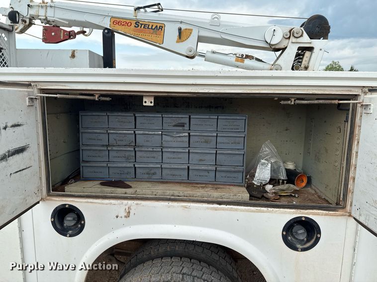 image for item DU9183 2008 GMC C5500 utility / service truck