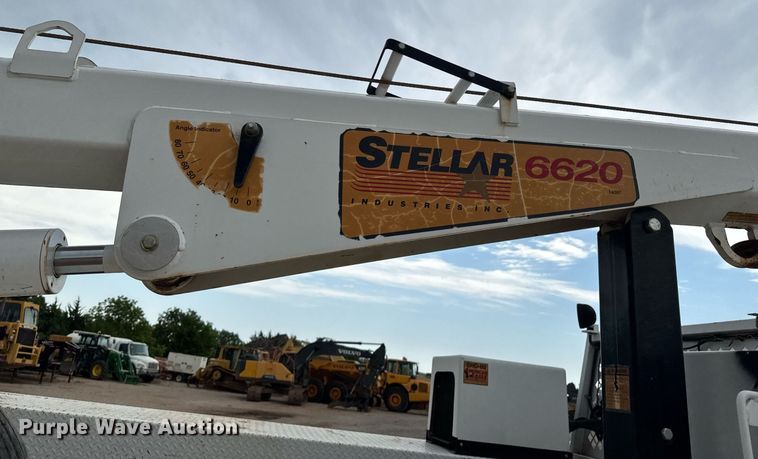 image for item DU9183 2008 GMC C5500 utility / service truck