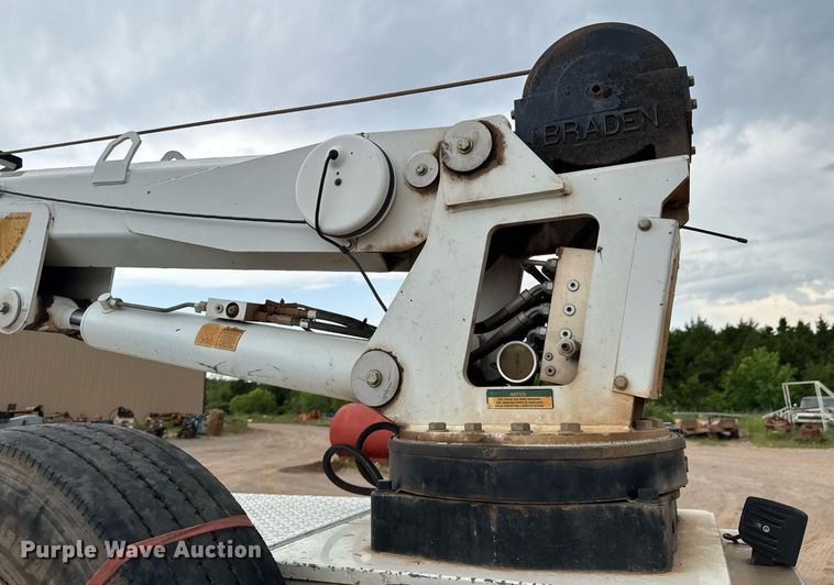 image for item DU9183 2008 GMC C5500 utility / service truck