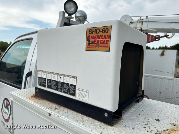 image for item DU9183 2008 GMC C5500 utility / service truck