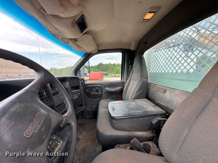 image for item DU9183 2008 GMC C5500 utility / service truck