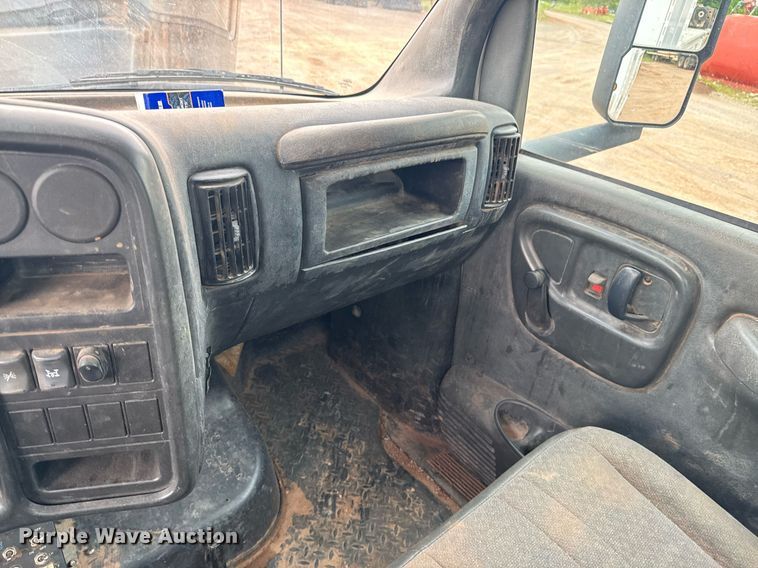 image for item DU9183 2008 GMC C5500 utility / service truck