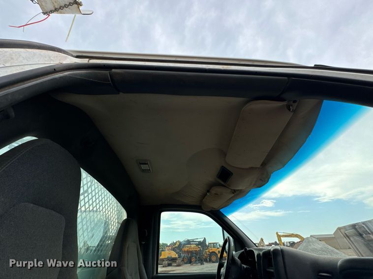 image for item DU9183 2008 GMC C5500 utility / service truck