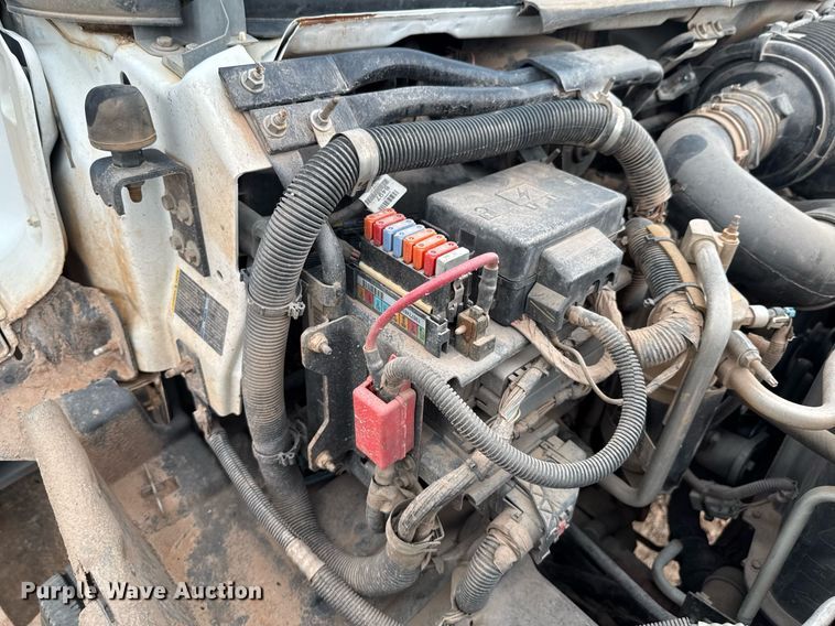 image for item DU9183 2008 GMC C5500 utility / service truck