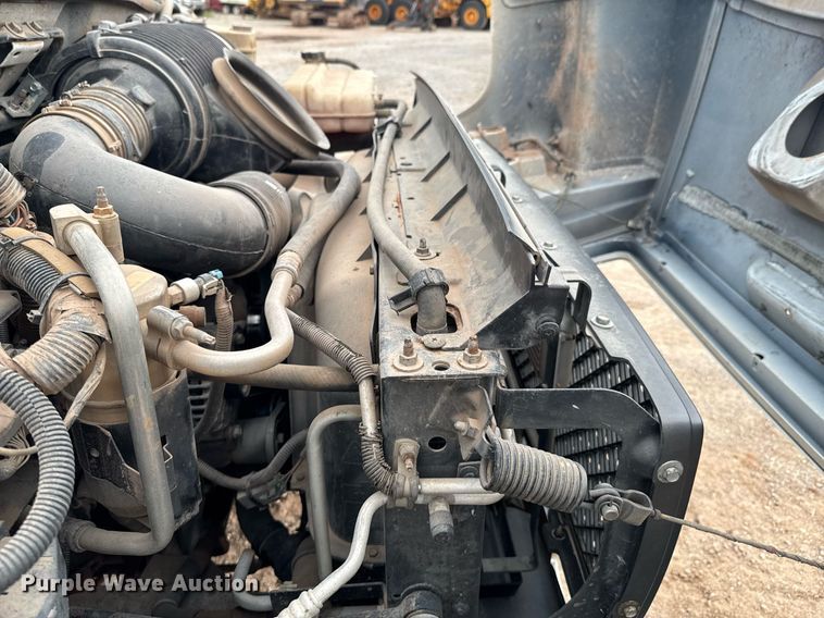 image for item DU9183 2008 GMC C5500 utility / service truck