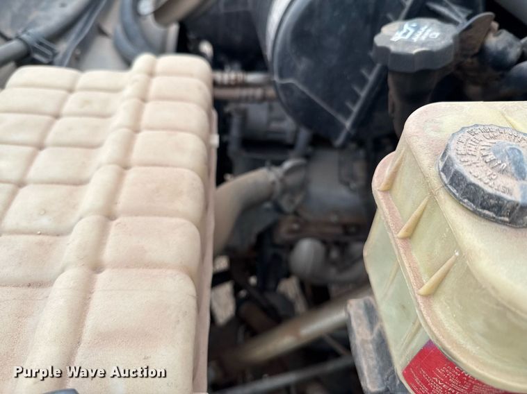 image for item DU9183 2008 GMC C5500 utility / service truck