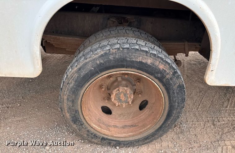 image for item DU9183 2008 GMC C5500 utility / service truck