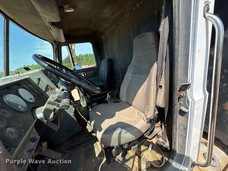 image for item DU9741 1992 Mack CH613 dump truck