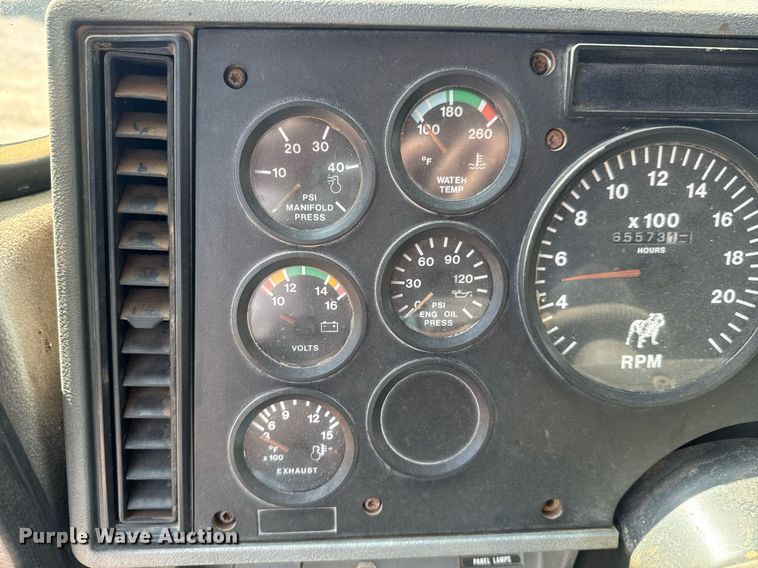 image for item DU9741 1992 Mack CH613 dump truck