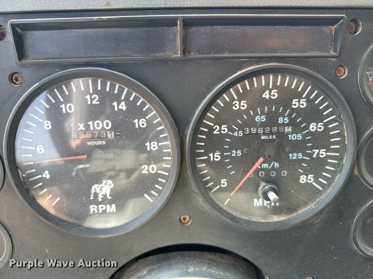 image for item DU9741 1992 Mack CH613 dump truck