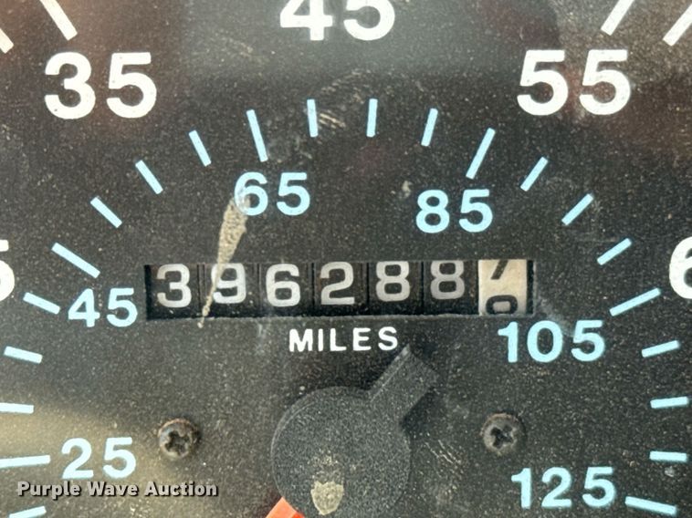 image for item DU9741 1992 Mack CH613 dump truck