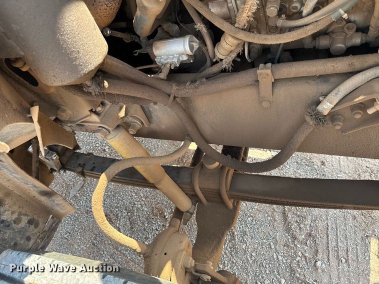 image for item DU9741 1992 Mack CH613 dump truck