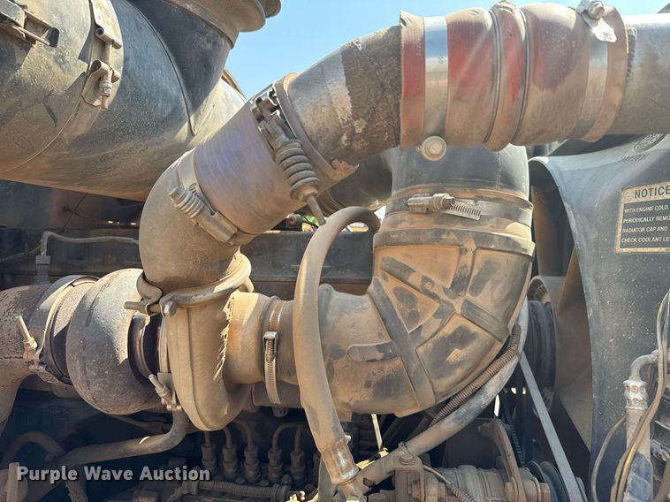 image for item DU9741 1992 Mack CH613 dump truck