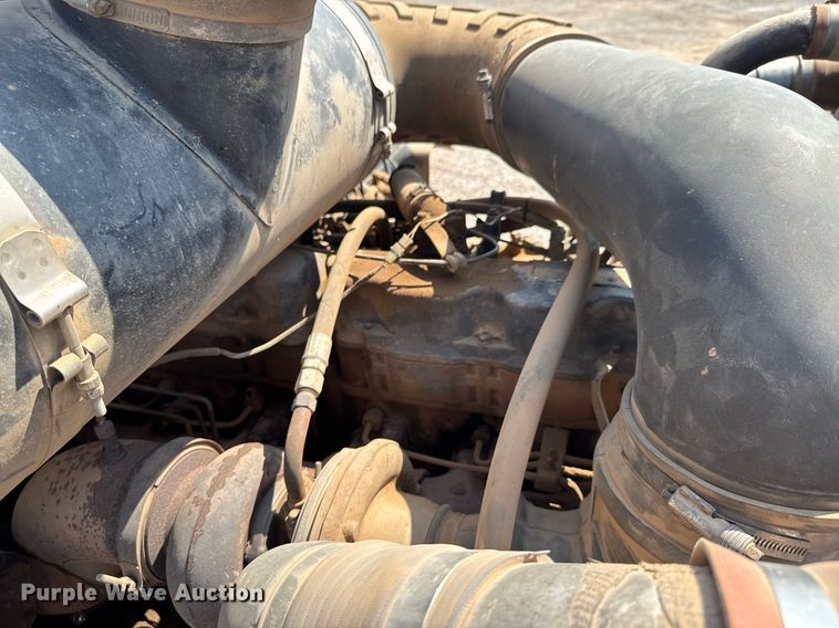 image for item DU9741 1992 Mack CH613 dump truck