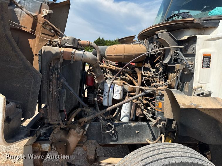 image for item DU9741 1992 Mack CH613 dump truck