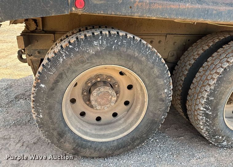 image for item DU9741 1992 Mack CH613 dump truck