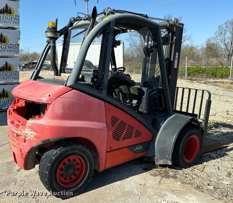 image for item DV1895 2016 Linde H40D EVO forklift