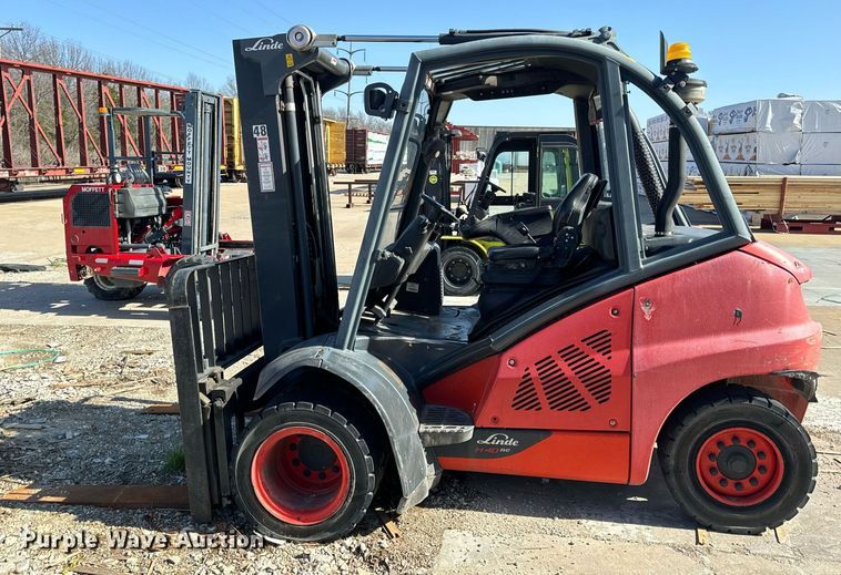 image for item DV1895 2016 Linde H40D EVO forklift