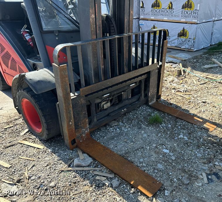 image for item DV1895 2016 Linde H40D EVO forklift