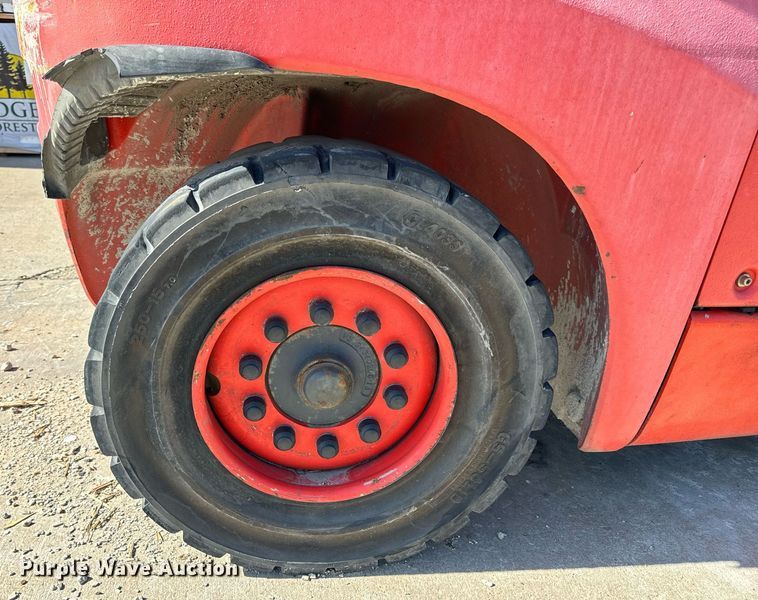 image for item DV1895 2016 Linde H40D EVO forklift