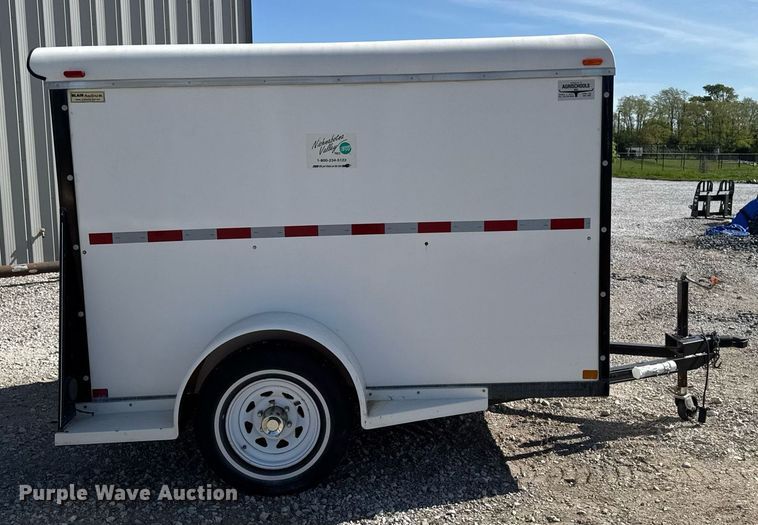 image for item DV2618 1994 Blair enclosed cargo trailer