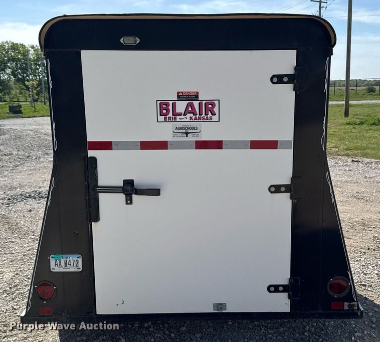 image for item DV2618 1994 Blair enclosed cargo trailer