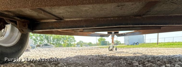 image for item DV2618 1994 Blair enclosed cargo trailer