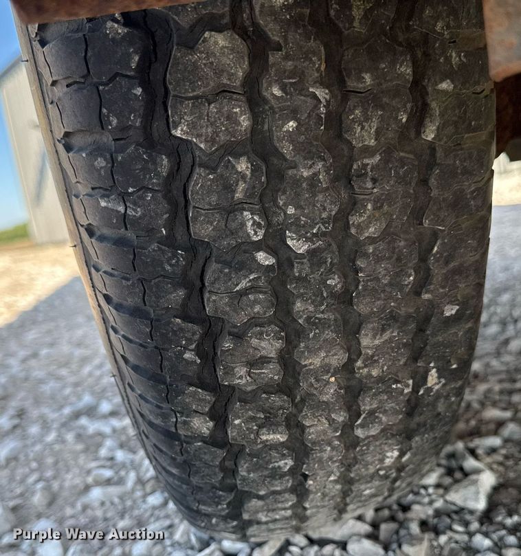 image for item DV2618 1994 Blair enclosed cargo trailer