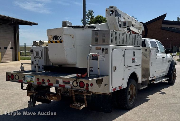 image for item DV2619 2011 Dodge Ram 5500HD crew cab bucket truck