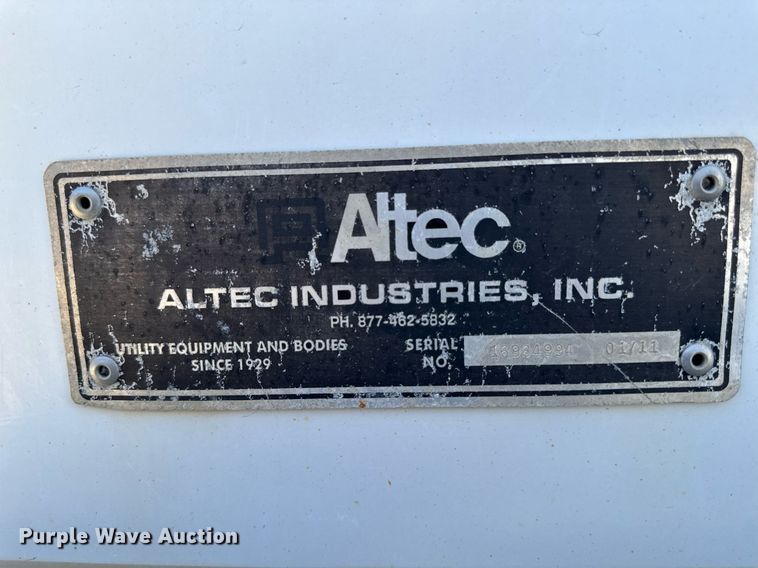 image for item DV2619 2011 Dodge Ram 5500HD crew cab bucket truck