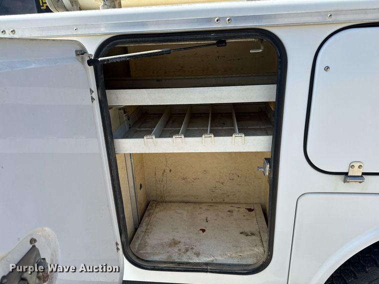 image for item DV2619 2011 Dodge Ram 5500HD crew cab bucket truck