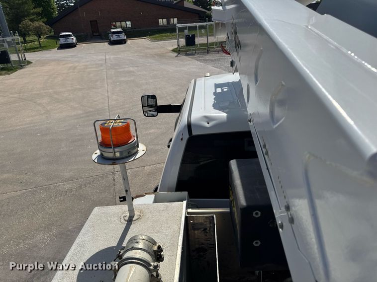 image for item DV2619 2011 Dodge Ram 5500HD crew cab bucket truck