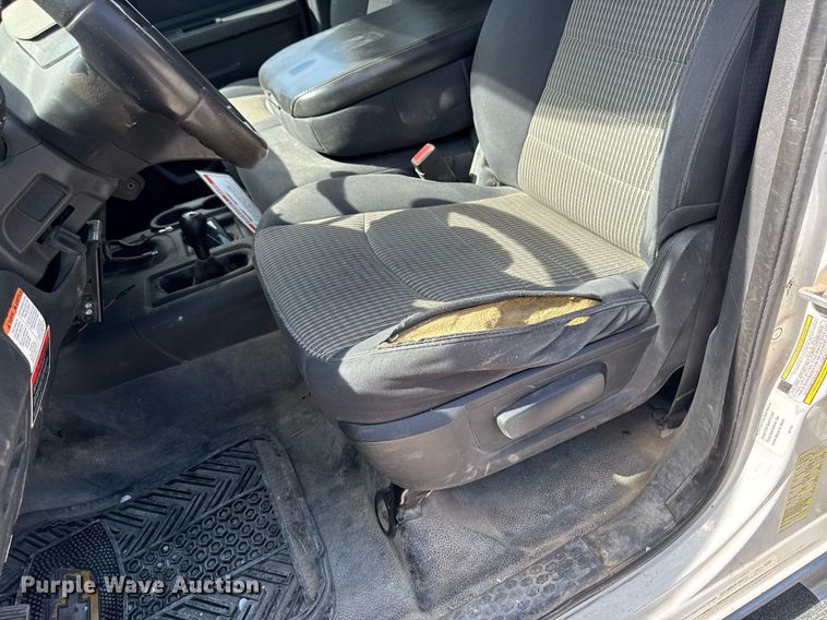 image for item DV2619 2011 Dodge Ram 5500HD crew cab bucket truck