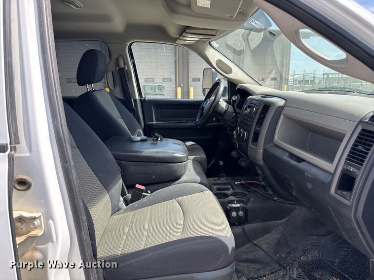 image for item DV2619 2011 Dodge Ram 5500HD crew cab bucket truck