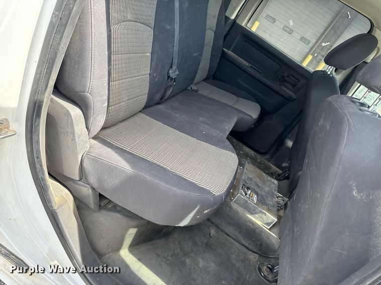 image for item DV2619 2011 Dodge Ram 5500HD crew cab bucket truck