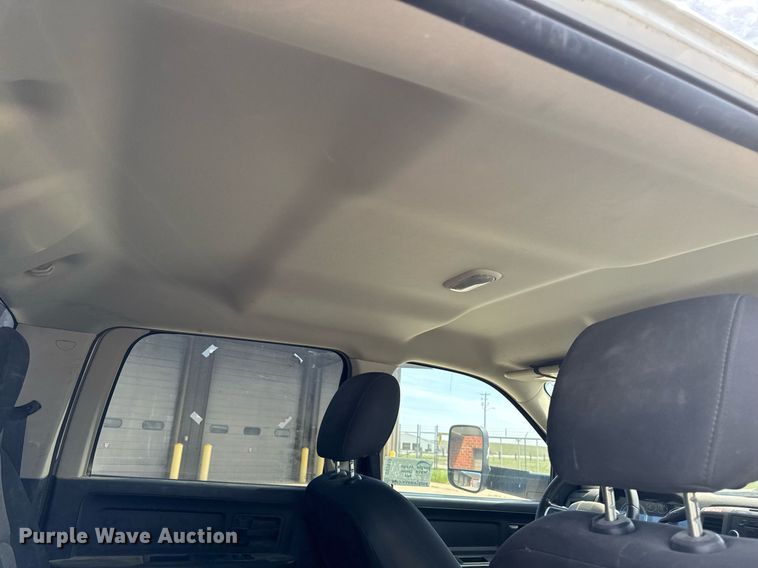 image for item DV2619 2011 Dodge Ram 5500HD crew cab bucket truck