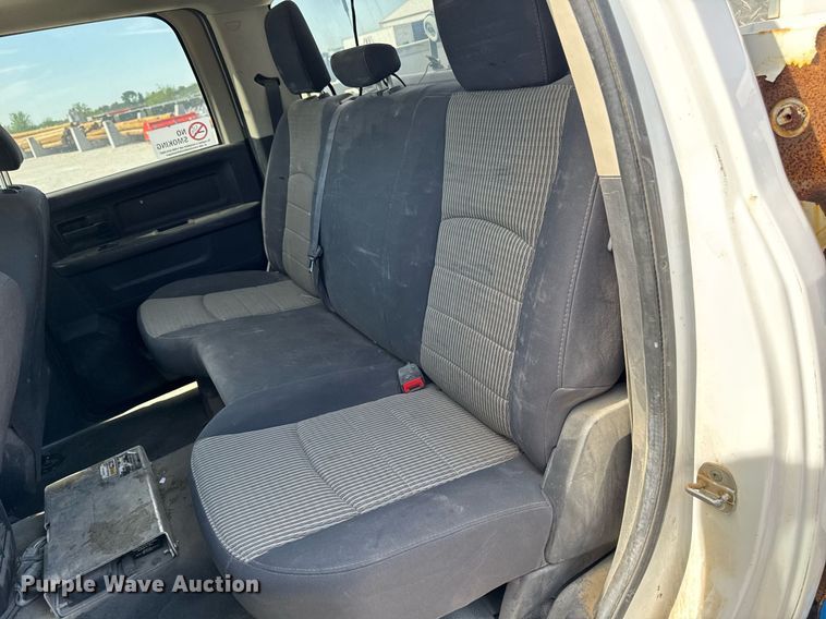 image for item DV2619 2011 Dodge Ram 5500HD crew cab bucket truck