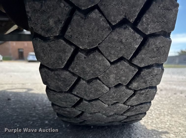 image for item DV2619 2011 Dodge Ram 5500HD crew cab bucket truck