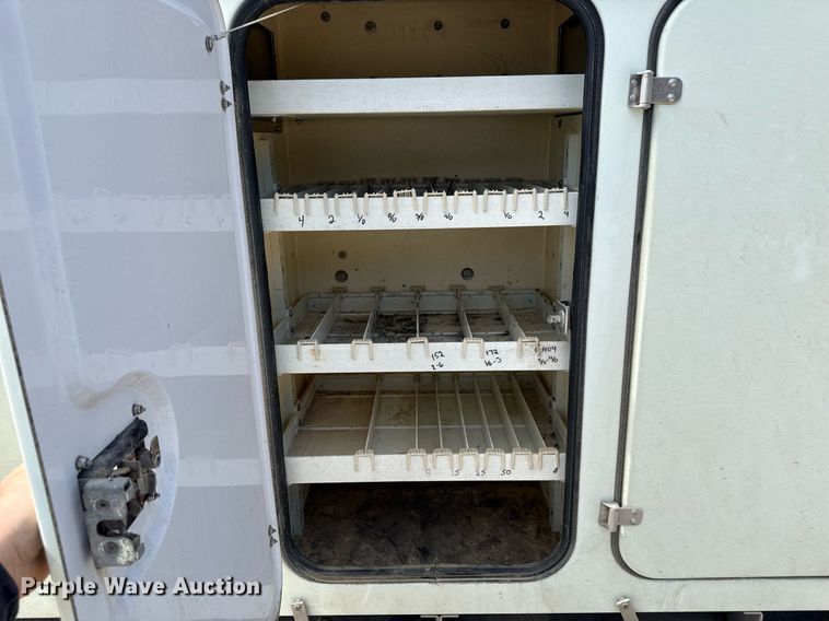 image for item DV2620 2014 International 4400 bucket truck