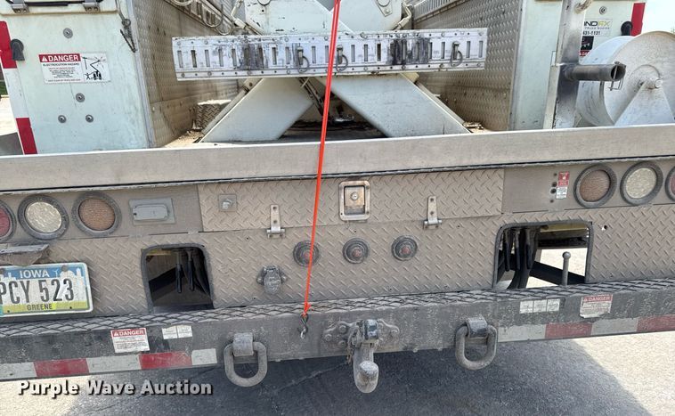 image for item DV2620 2014 International 4400 bucket truck