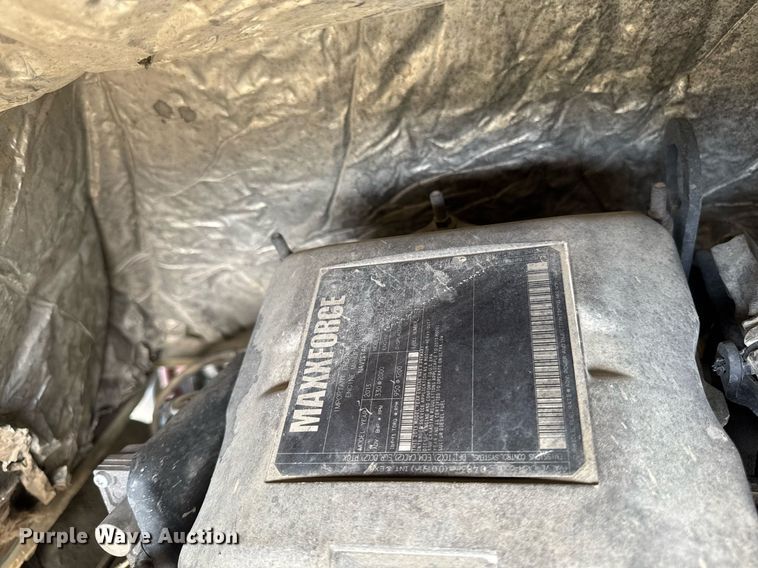 image for item DV2620 2014 International 4400 bucket truck