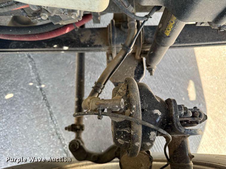 image for item DV2620 2014 International 4400 bucket truck