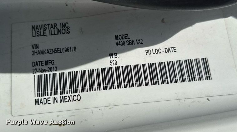 image for item DV2620 2014 International 4400 bucket truck